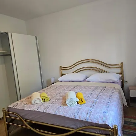 Apartman Pula Appartamento Pola