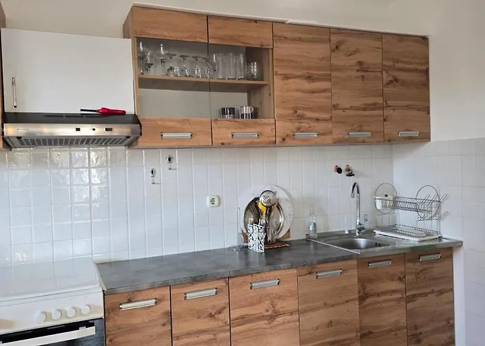 아파트 Apartman Pula